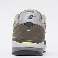 Numeric 933 Reynolds Shoes - Dark Olive/Light Olive