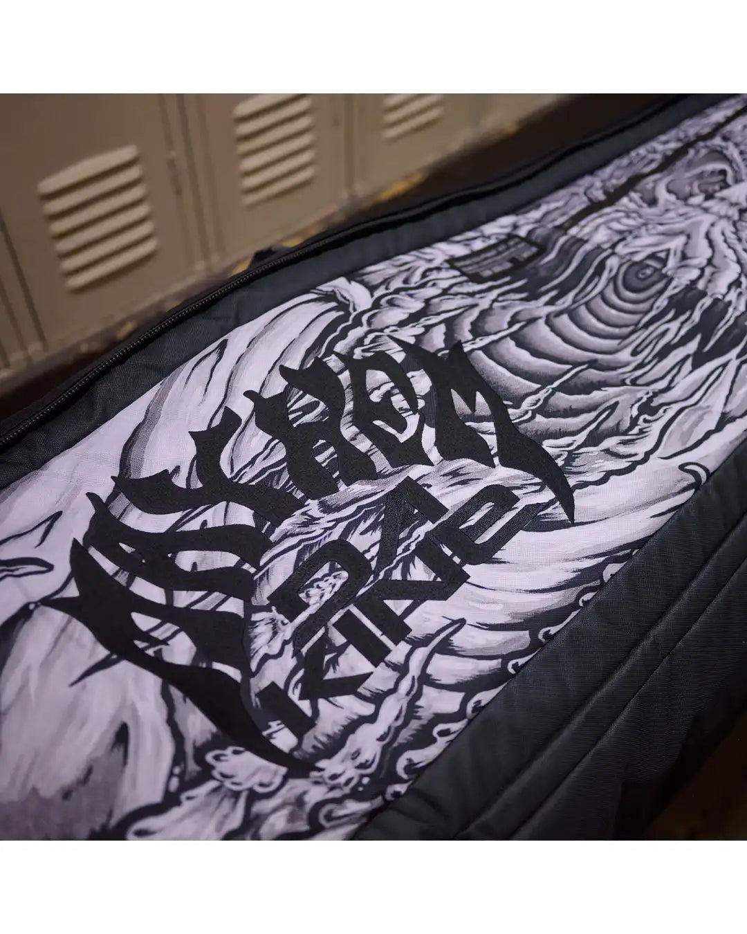 Low Roller Snowboard Bag - Mayhem Griffin