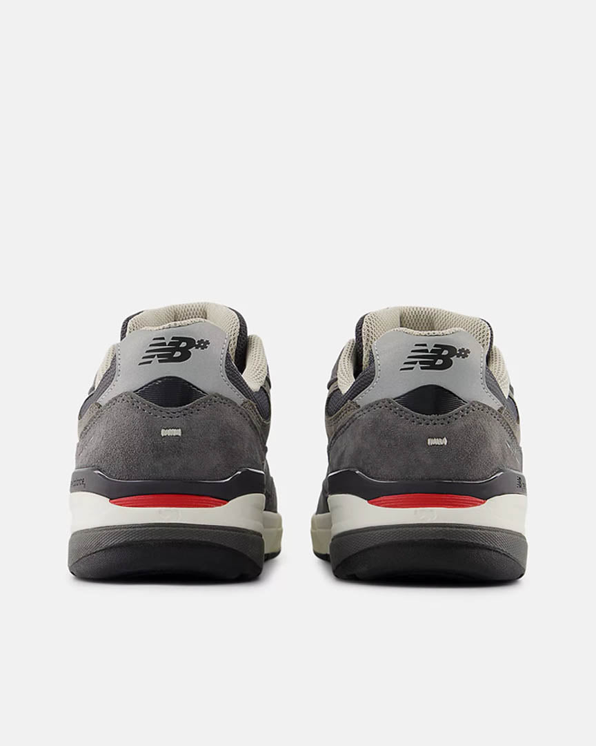 Souliers Numeric 933 Reynolds - Dark Grey/White