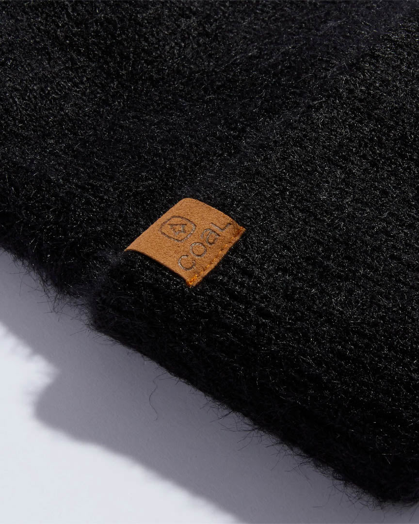 Beanie Pearl Fuzzy Knit - Black
