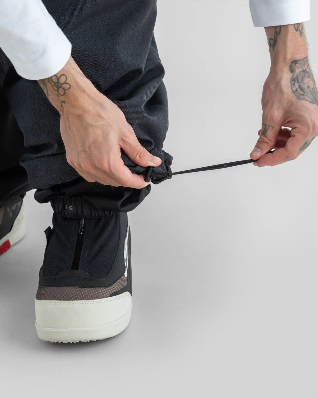 BEYOND MEDALS Park Denim 2L Snow Pants - Black – view 14
