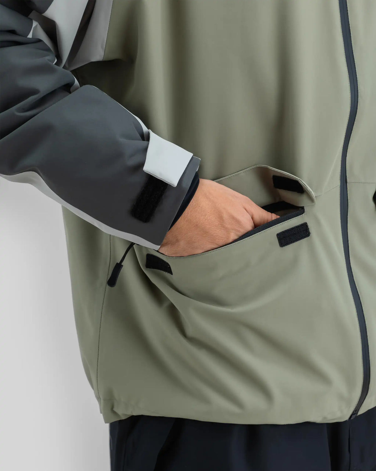 BEYOND MEDALS Nostalgia 2L Winter Jacket - Green – view 11
