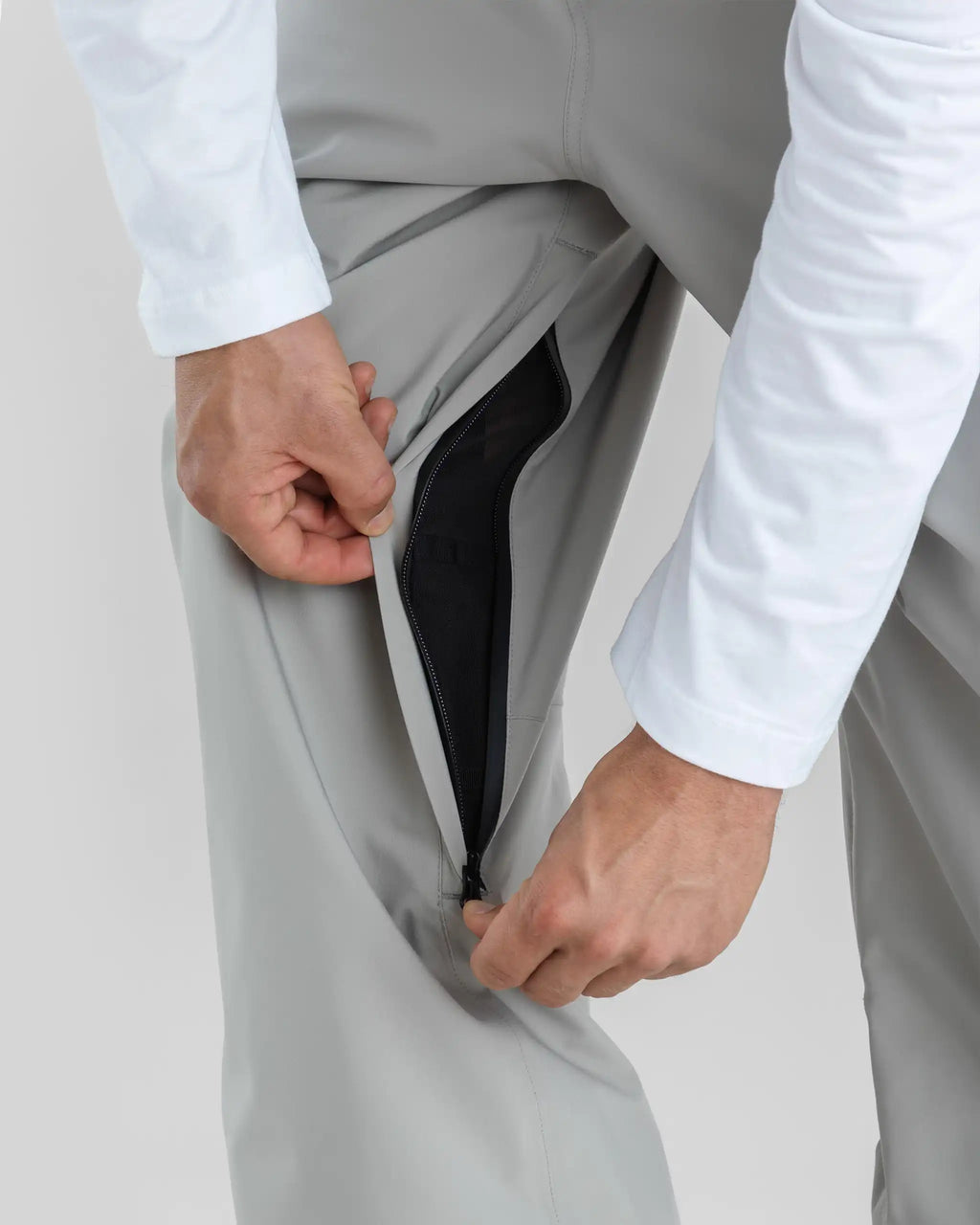 BEYOND MEDALS X 3L Snow Pants - Grey – view 12