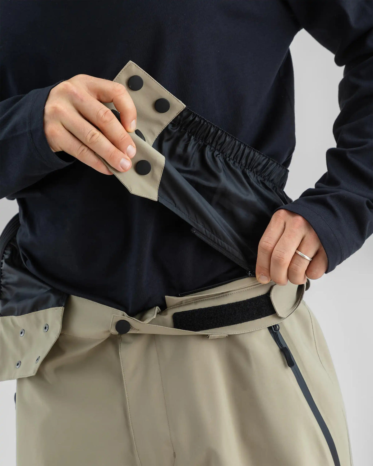 BEYOND MEDALS Omni Snow Pants - Black – view 8