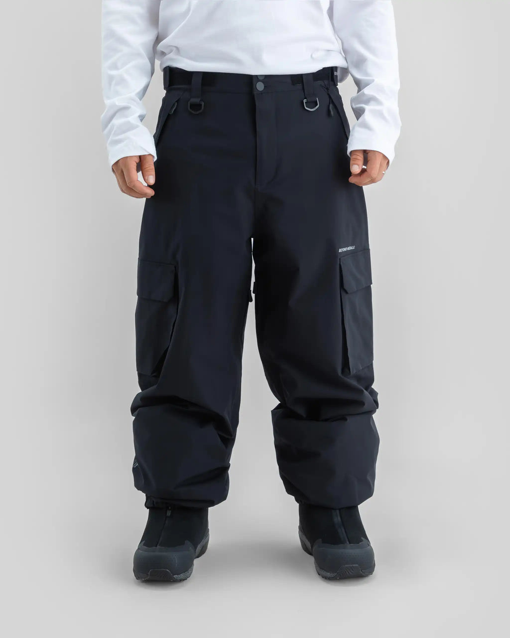 BEYOND MEDALS Cargo 2L Ripstop Snow Pants - Black – view 2