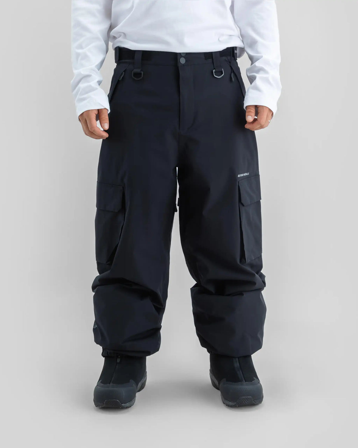 BEYOND MEDALS Cargo 2L Ripstop Snow Pants - Black – view 2