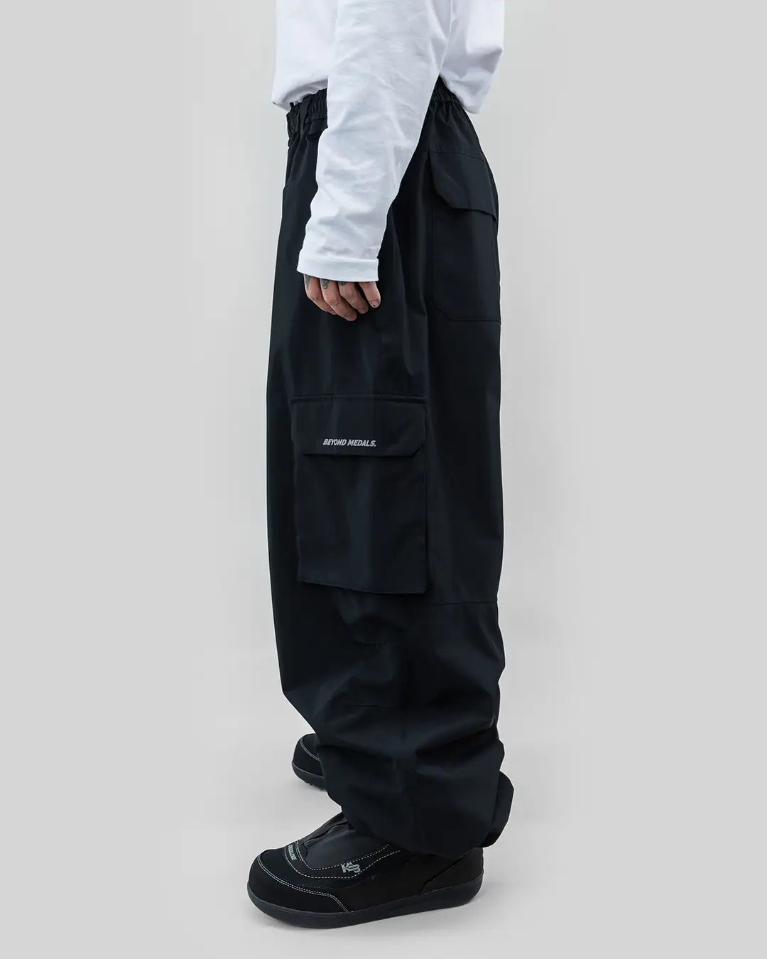 Park Cargo Snow Pants - Black