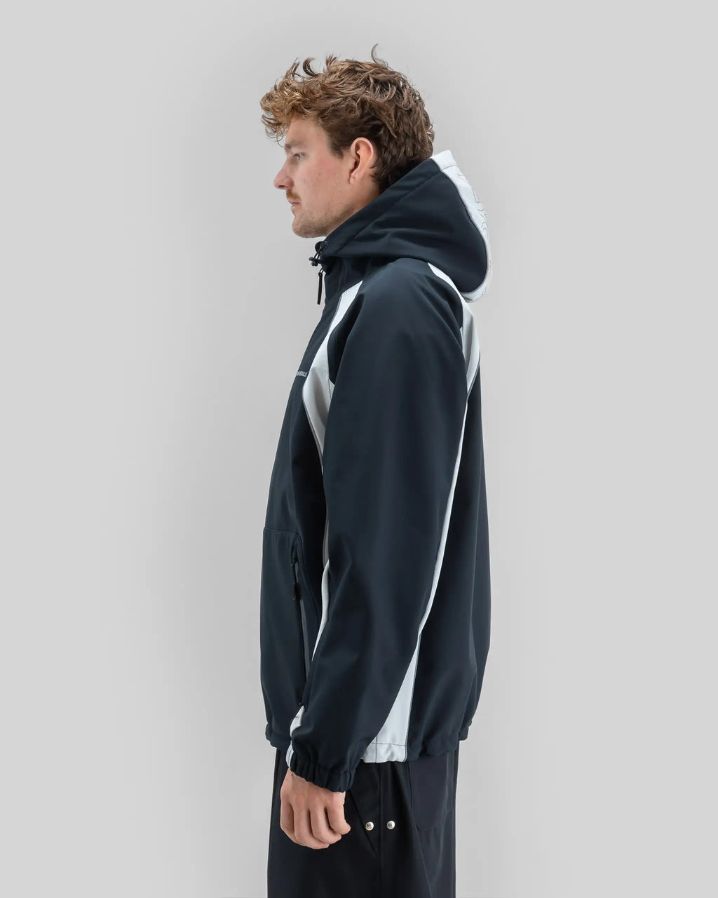 Manteau Neige Softshell Jacket - Black par BEYOND MEDALS – vue 4