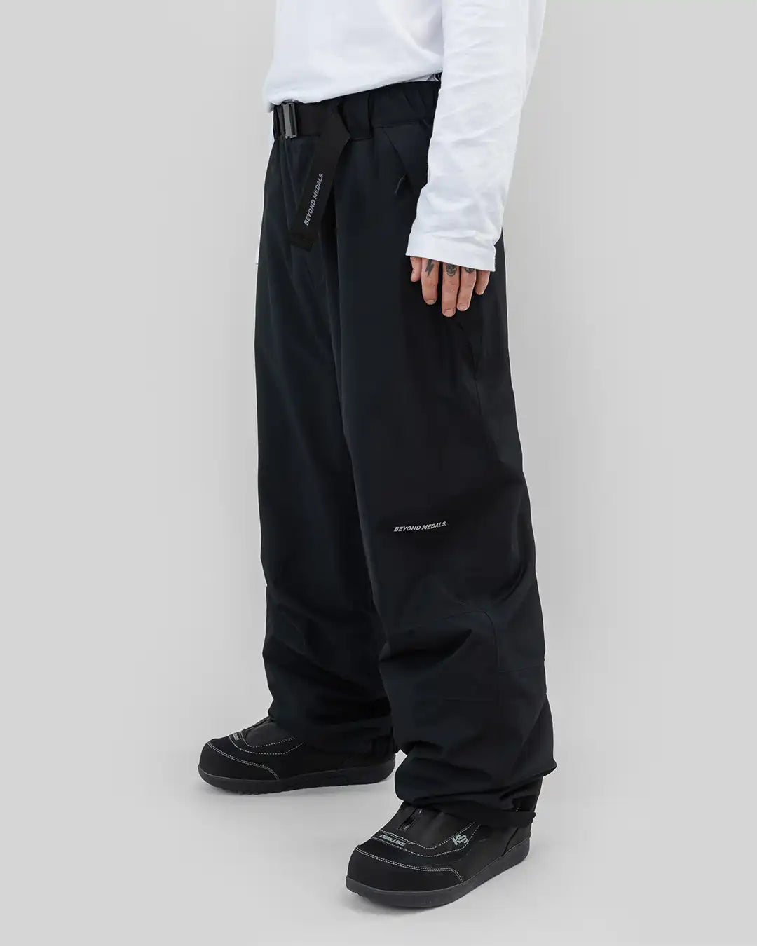 Nostalgia 2L Snow Pants - Black