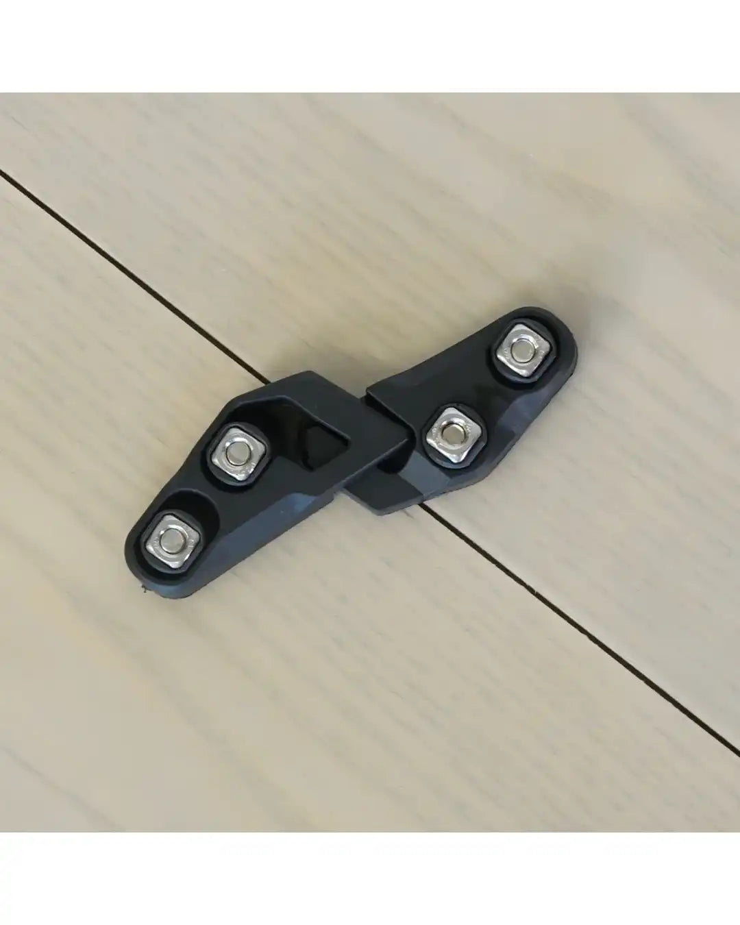 Molded Fixie Clips - Through-Mount