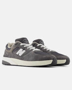 Numeric 933 Reynolds Shoes - Dark Grey/White