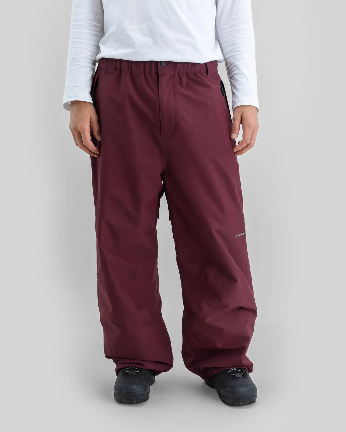 BEYOND MEDALS Nostalgia 2L Snow Pants - Dark Red – view 2