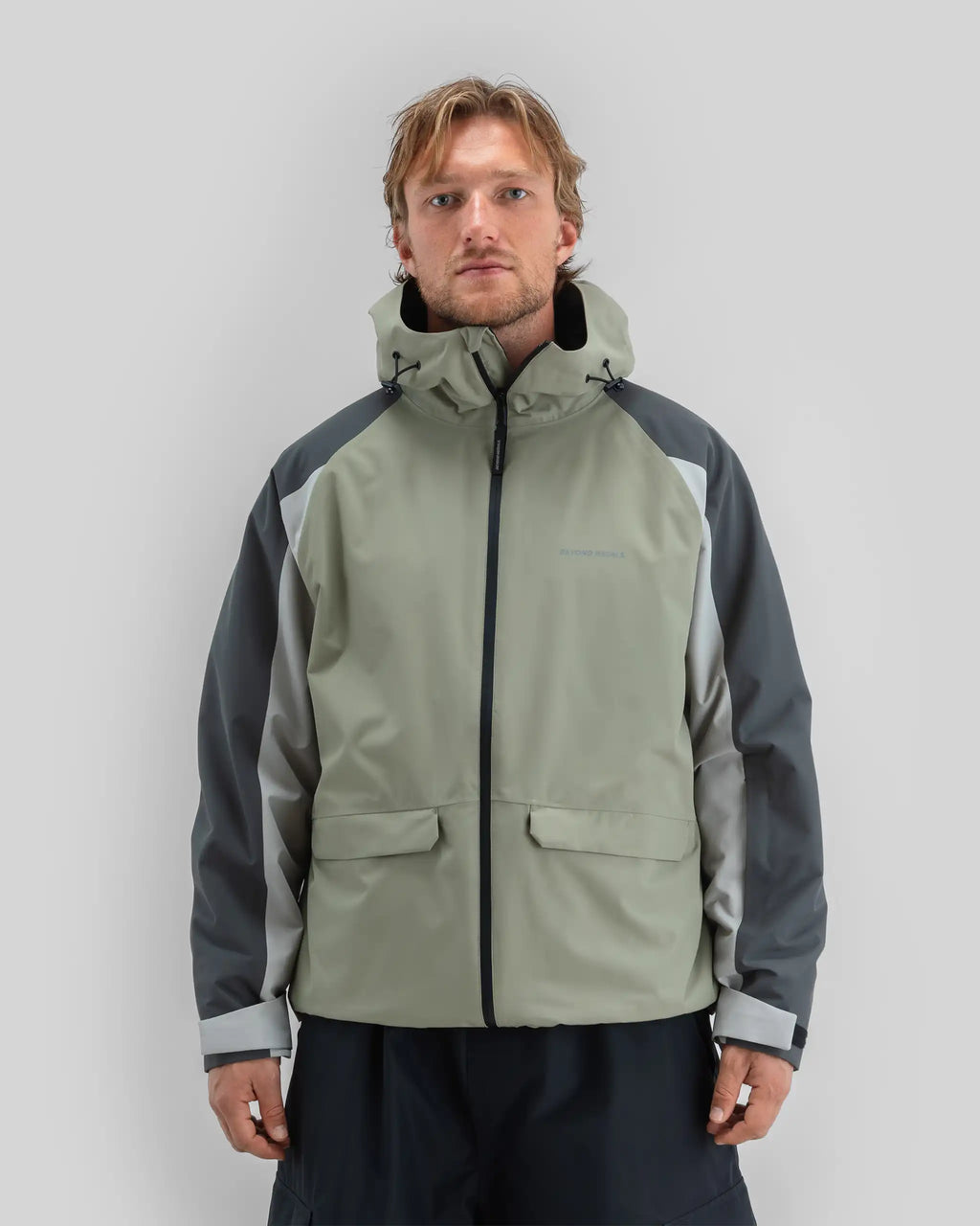 BEYOND MEDALS Nostalgia 2L Winter Jacket - Green – view 2