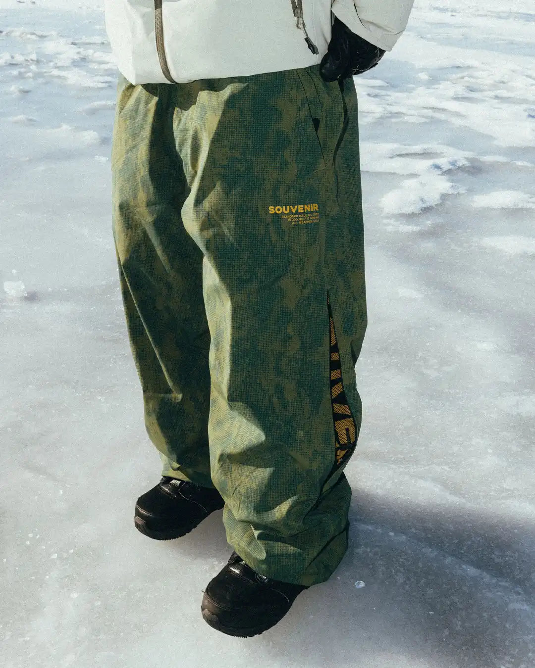 Parachute Snow Pants - Green Camo