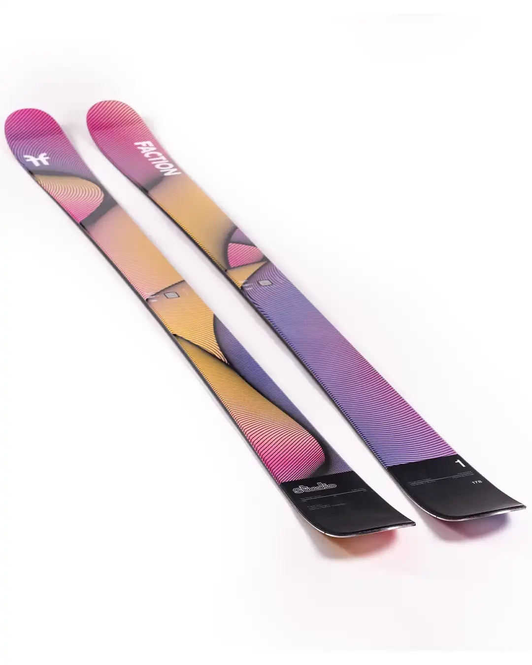 Skis Studio 1 2026
