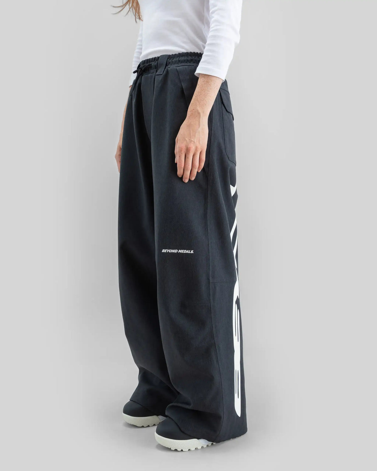 BEYOND MEDALS Park Denim 2L Snow Pants - Black – view 6