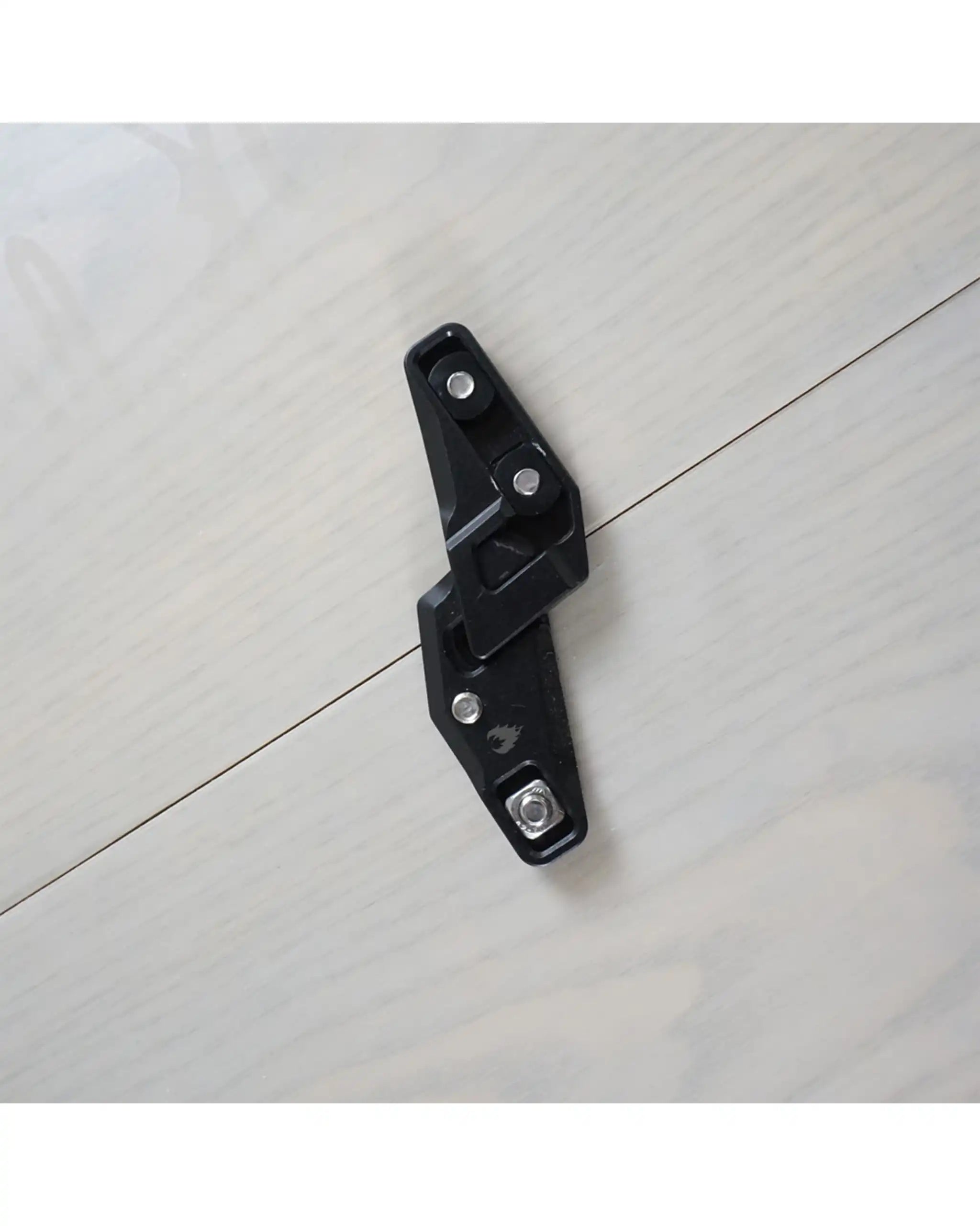 Fixie Clips Through-Mount Black