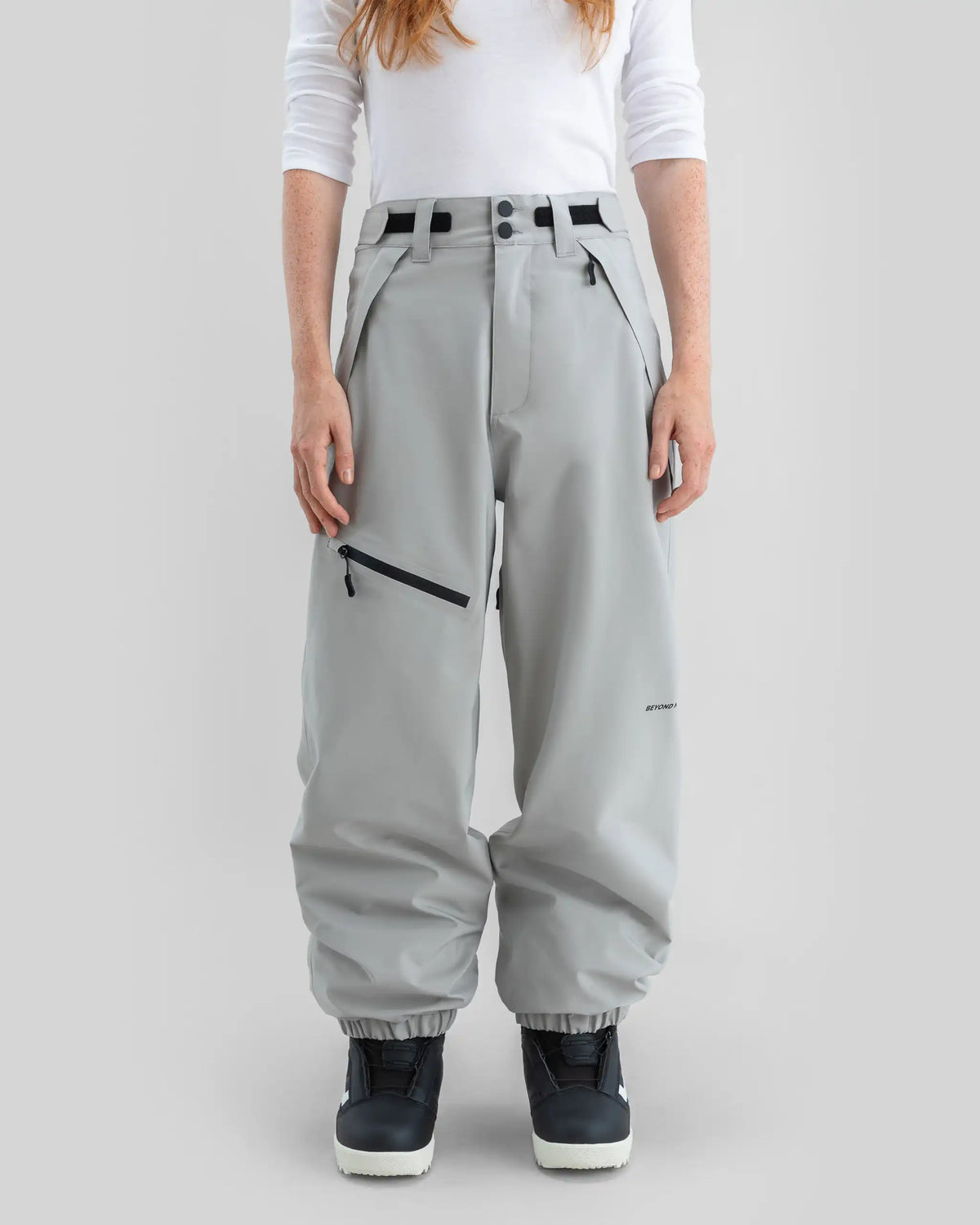 BEYOND MEDALS X 3L Snow Pants - Grey – view 3
