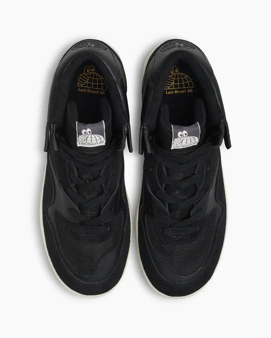 Cm002 Mid Shoes - Black/White