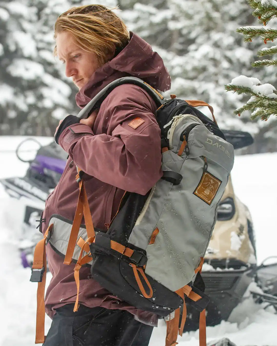 Team Poacher 22L Backpack - Red Gerald