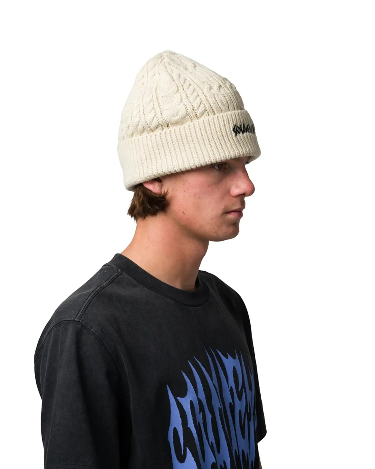 SOUVENIR Cable Knit Beanie - White – view 2