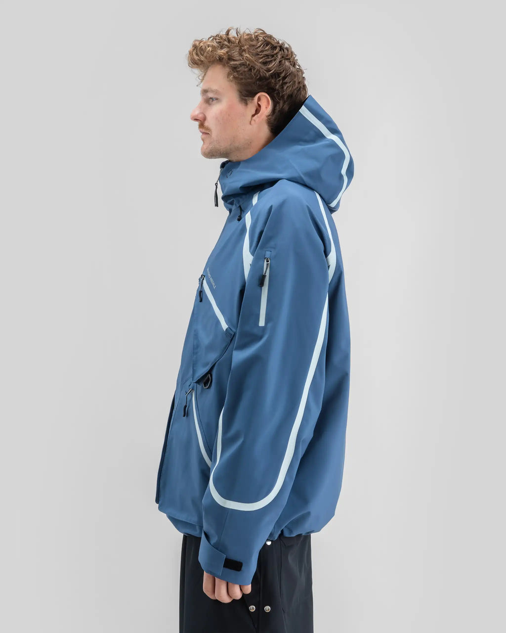 BEYOND MEDALS X Taped 3L Winter Jacket - Blue – view 4