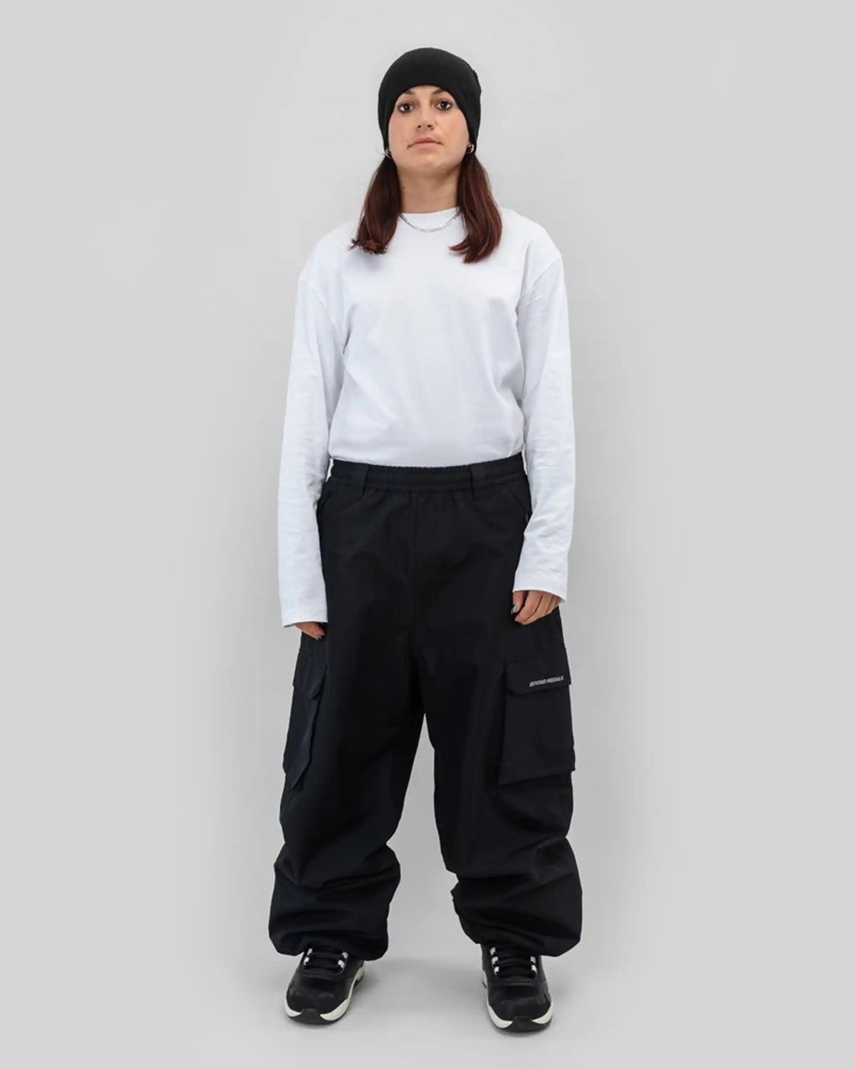 BEYOND MEDALS Park Cargo 2L Snow Pants - Dark Green – view 4