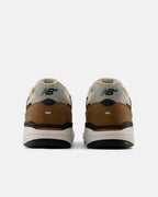 Numeric 933 Reynolds Shoes - Sea Salt/Brown