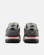 Numeric 933 Reynolds Shoes - Dark Grey/White