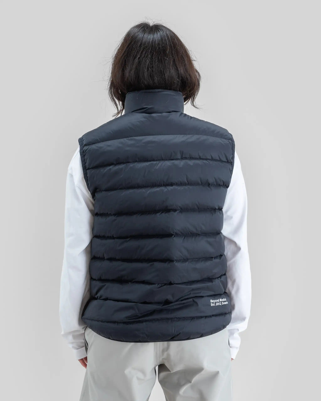 Manteau Neige Packable Down Vest - Black par BEYOND MEDALS – vue 6