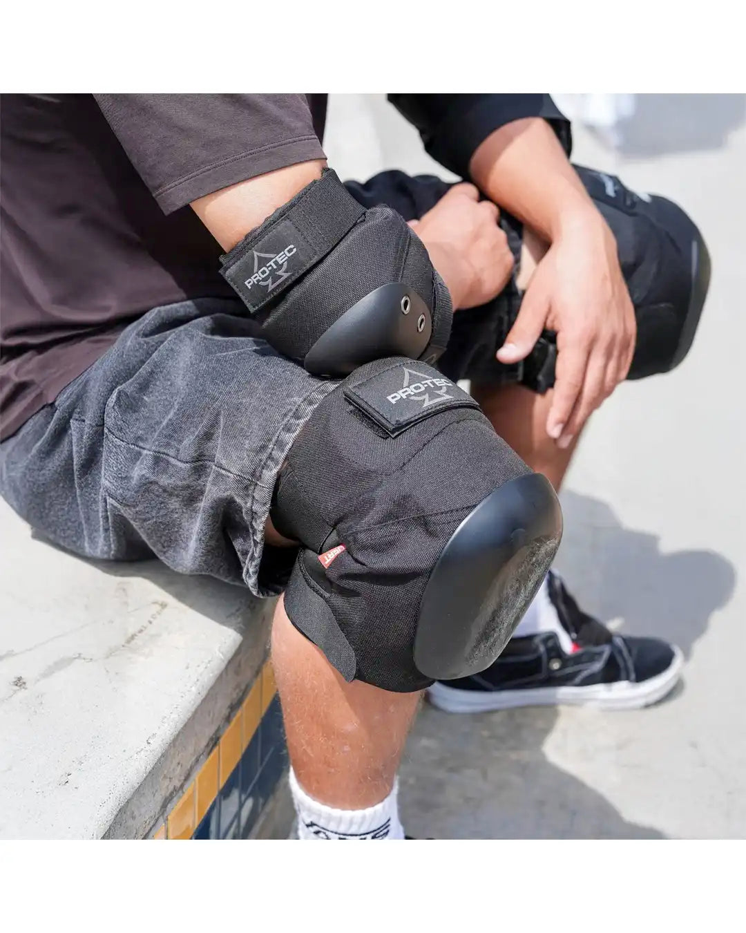 Protection Vert Knee Pads - Black