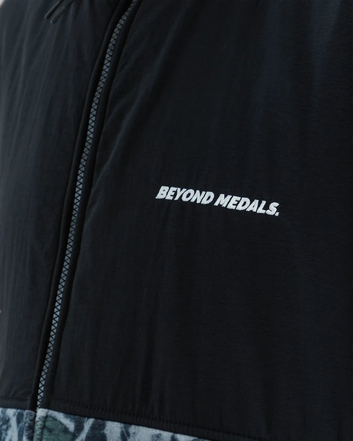 BEYOND MEDALS Tech Fleece Jacket Winter Jacket - Black – view 5