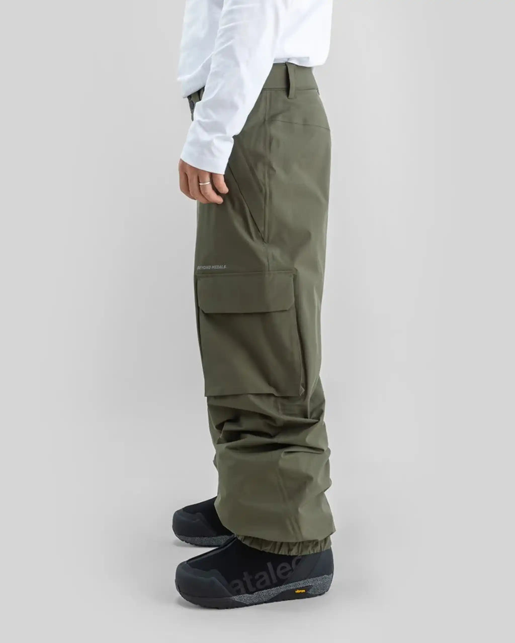 Pantalon de neige Pantalon Neige Cargo 2L Ripstop - Dark Green par BEYOND MEDALS – vue 7
