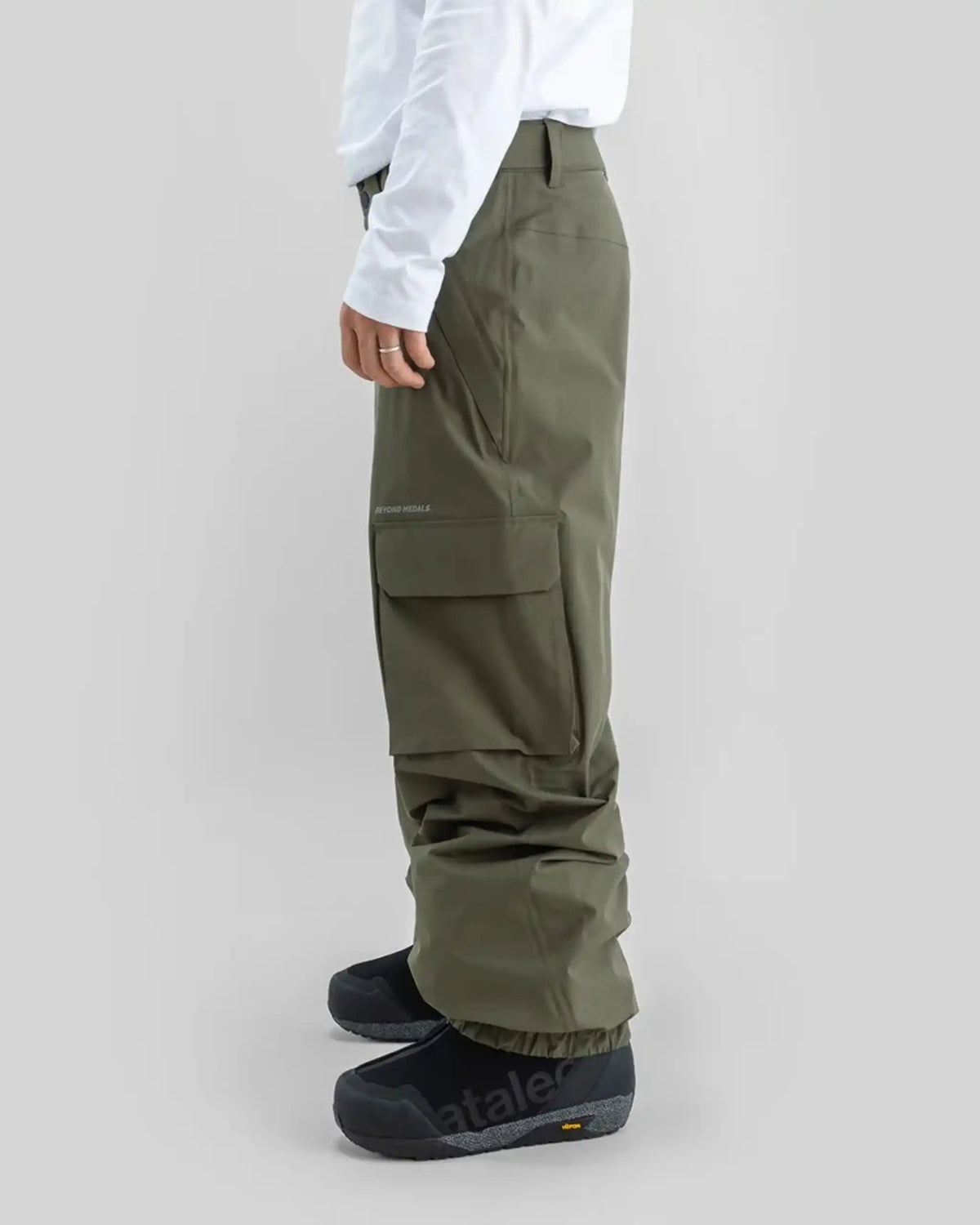 Pantalon de neige Pantalon Neige Cargo 2L Ripstop - Dark Green par BEYOND MEDALS – vue 7