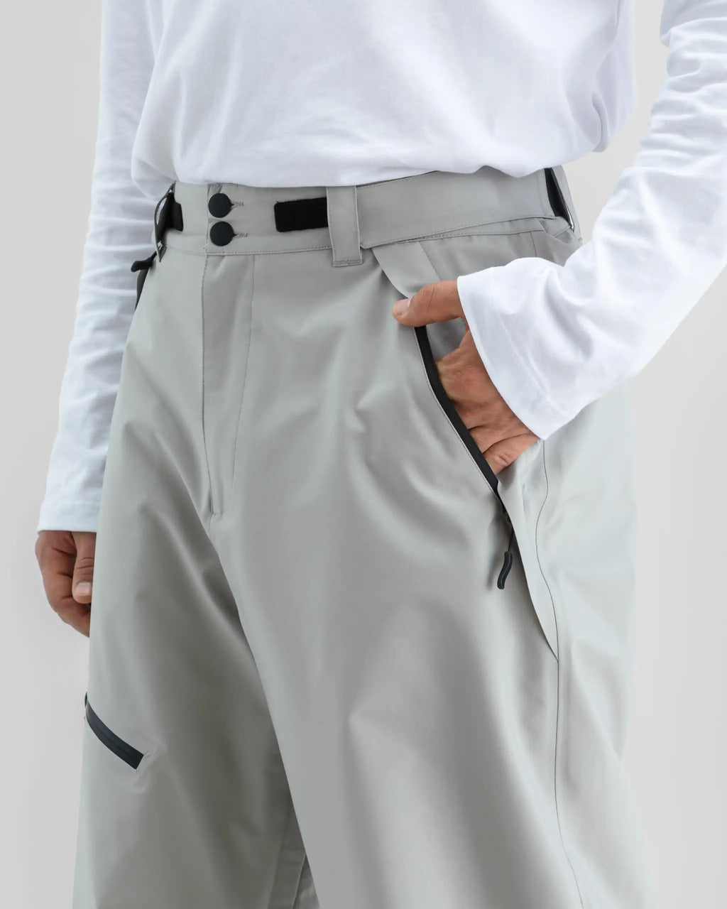 BEYOND MEDALS X 3L Snow Pants - Grey – view 9