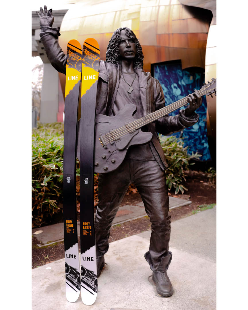 Line Honey Badger Skis 2023 rockstar